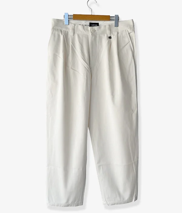 Personalized Pants For Adventure Trips-DESCENDANT/DC-3 ORGANIC COTTON TWILL TROUSERS (WHITE)