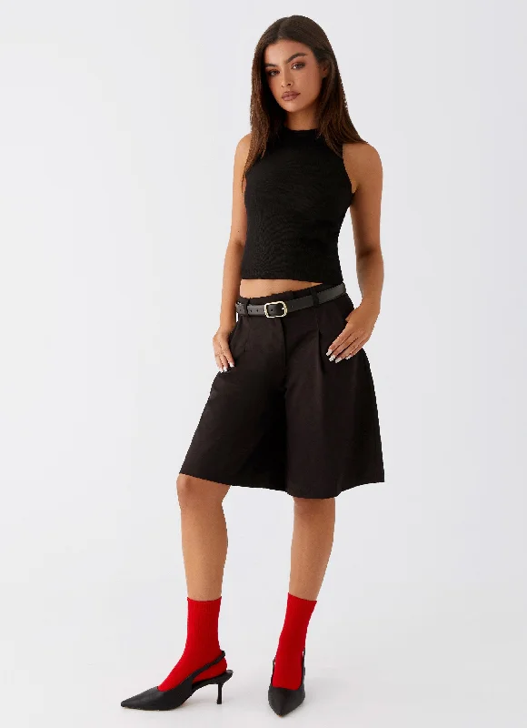 Personalized Shorts For Relaxed Look-Jeni Long Tailored Jorts - Black